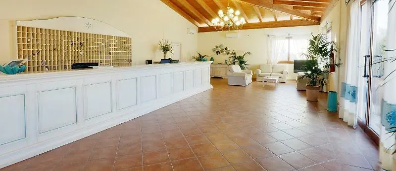 Marina Rey Beach Resort-1